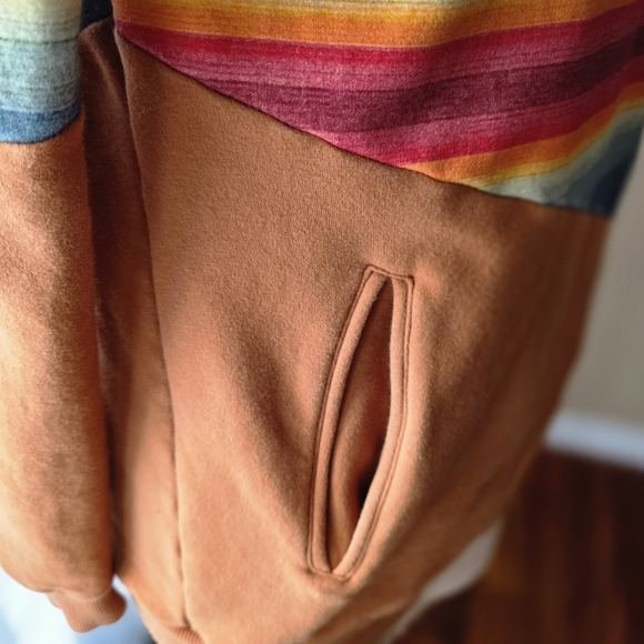 Ampersand Avenue "All Eyes On Hue" Women's Hoodie - Size Small Multi- Colored - Picture 9 of 13